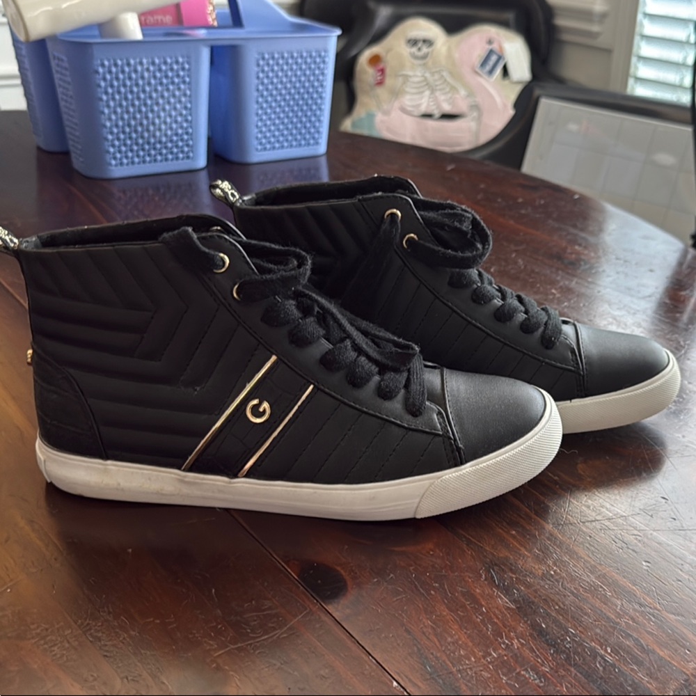 GBG Los Angeles Black High-Top Sneakers size 7